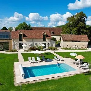 Allee Des Noyers Bed & Breakfast